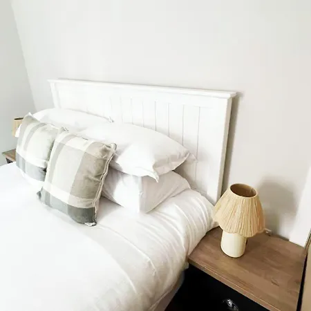 The Apple House 4* York