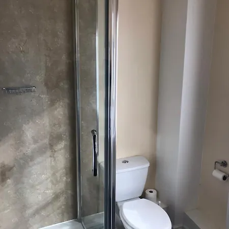 The Apple House בית הארחה 4*