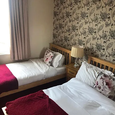 The Apple House Pensión