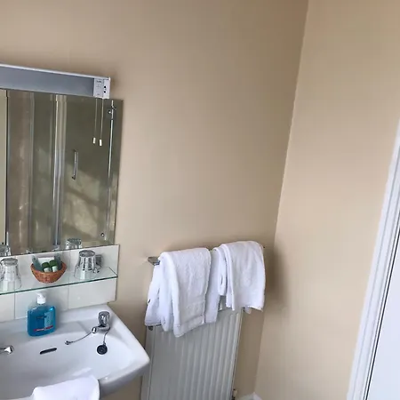 The Apple House Pensión