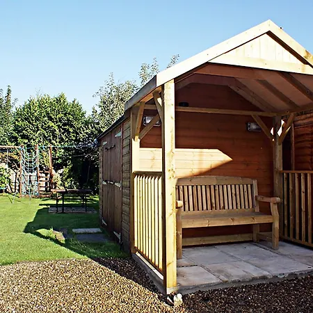 The Apple House 4* York