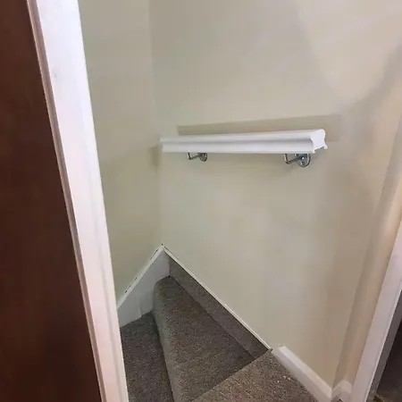 The Apple House Pensión